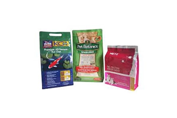 Quad Seal Pouch vs. Flat Bottom Pouch: Choosing the Right Packaging for Your Brand